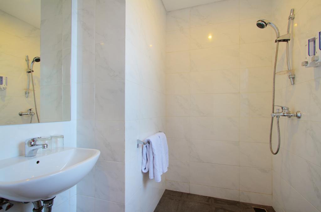Vansari Hotel Семиньяк Экстерьер фото